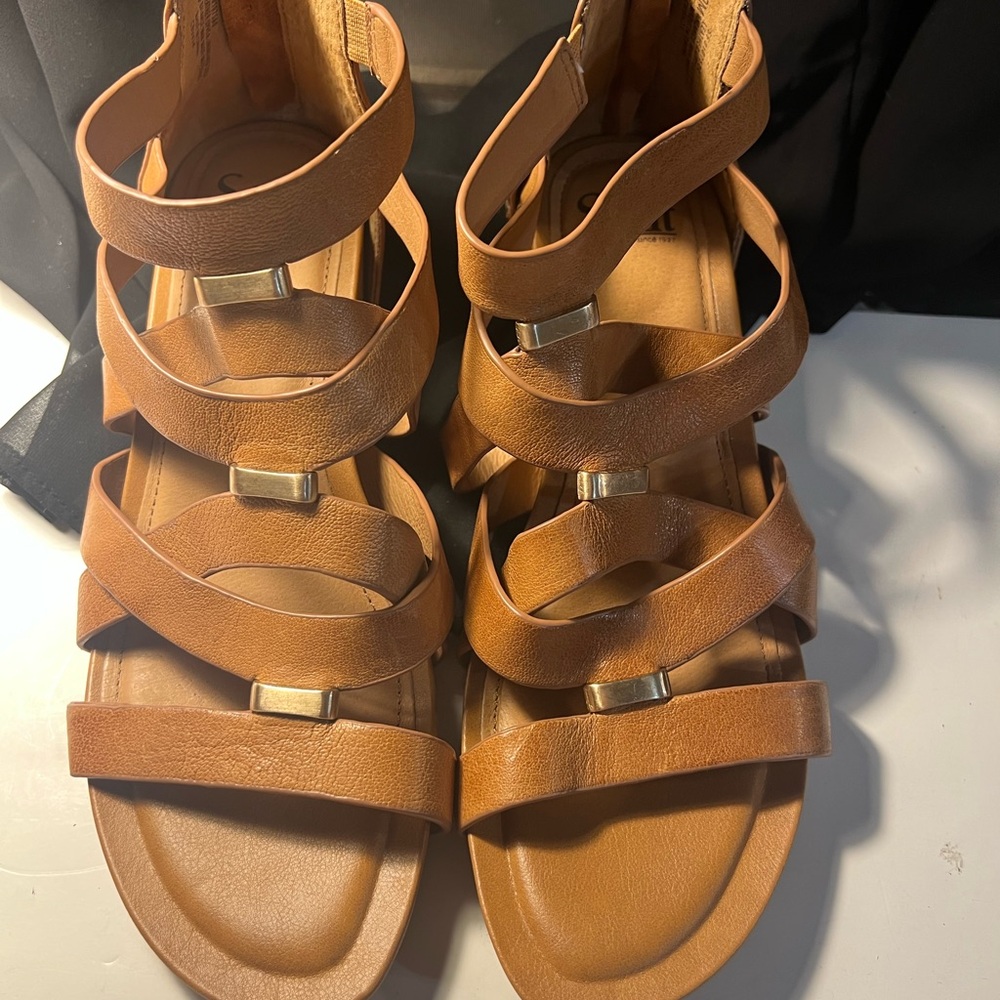 Sofft Tan Leather Sandals with Adjustable Straps